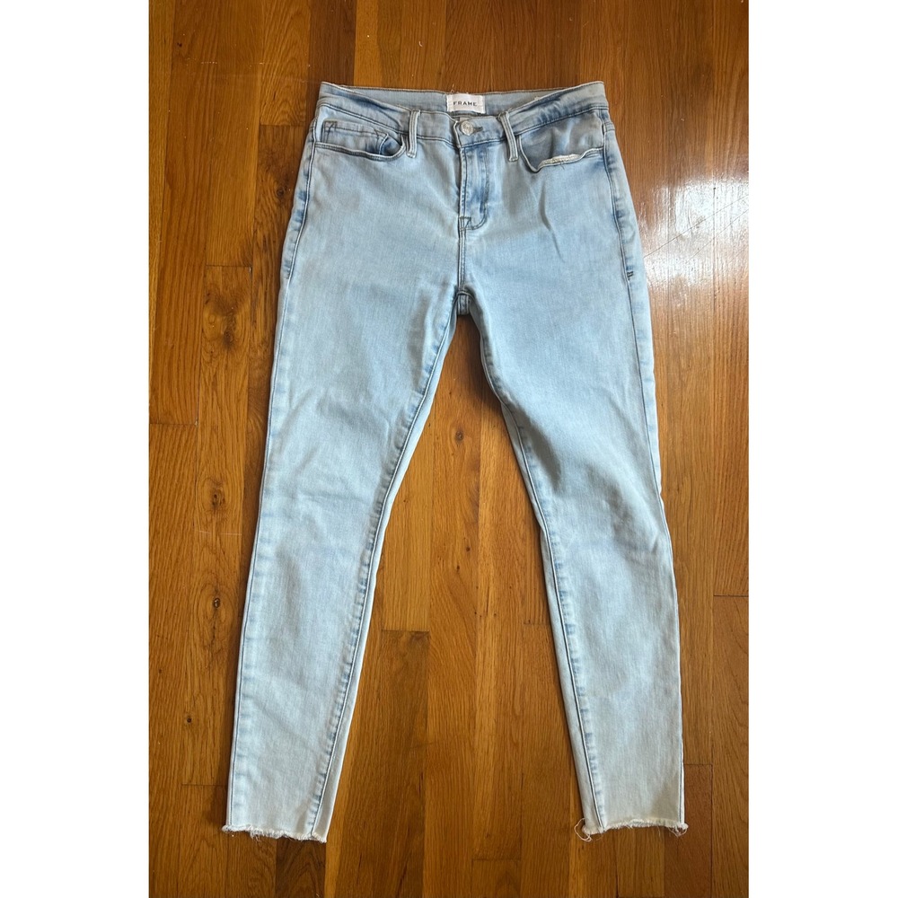 Frame Le Skinny de Jeanne Crop Jeans Atwood Light Wash Raw Hem 27 LSJCRA778R